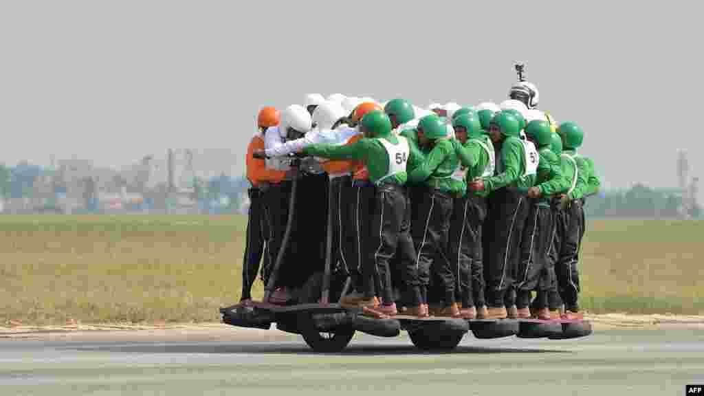 Gungun &#39;yan kungiyar masu tseren kekuna &nbsp;