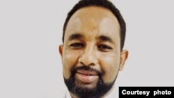 ዶ/ር ኣማኑኤል ዮሃንስ 