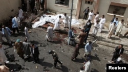 8일 파키스탄 서남부 퀘타시의 한 병원에서 폭탄 테러 공격으로 수백 명의 사상자가 발생했다.