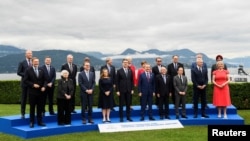 وزرای دارایی و روسای بانک‌های مرکزی کشورهای گروه هفت در ایتالیا. چهارم خرداد.