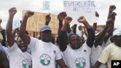 FILE - Supporters Social Democratic Front attend an election campaign rally in Yaounde, Cameroon. SDF is celebrating it's 25th anniversary amid criticism it has not lived up to the expectations of its supporters.