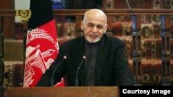 رئیس جمهور غنی در تازه ترین سفر خود به آذربایجان سه توافقنامۀ اقتصادی را با آن کشور امضا کرد.