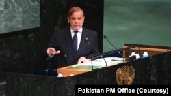 د پاکستان وزيراعظم شهباز شريف وېلي په پاکستان د پورونو پېټی یا بار ددغه هېواد د سېلاب د بدو اغېزو څخه د راوتلو په لاره کې لويې خنډ دی