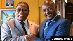 Le secrétaire général du Comesa, Sindiso Ndema Ngwenya, à gauche, a rencontré le président Pierre Nkurunziza à Bujumbura, Burundi, 25 janvier 2018. (Twitter/Présidence du Burundi)