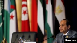 이집트의 엘-시시 대통령이 이 29일 아랍연맹 정상회의 폐막식에 참석하고 있다.
