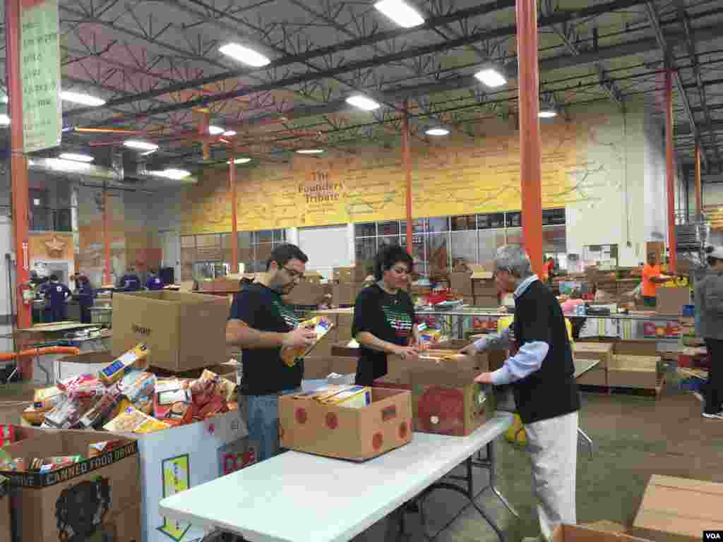 داوطلبان نایاک &quot;روز خدمت ملی نوروز&quot;، در شهر دالاس &nbsp;