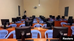 መምሃሪ ኮምፒተር ኣብ ዩኒቨርሲቲ ሶማል