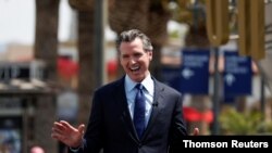 گوین نیوسام فرماندار کالیفرنیا