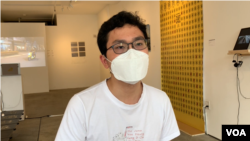 《流浪·香港》主办机构“狮山冰室”成员汤姆（化名） (美国之音记者方冰拍摄，2022年6月13日)