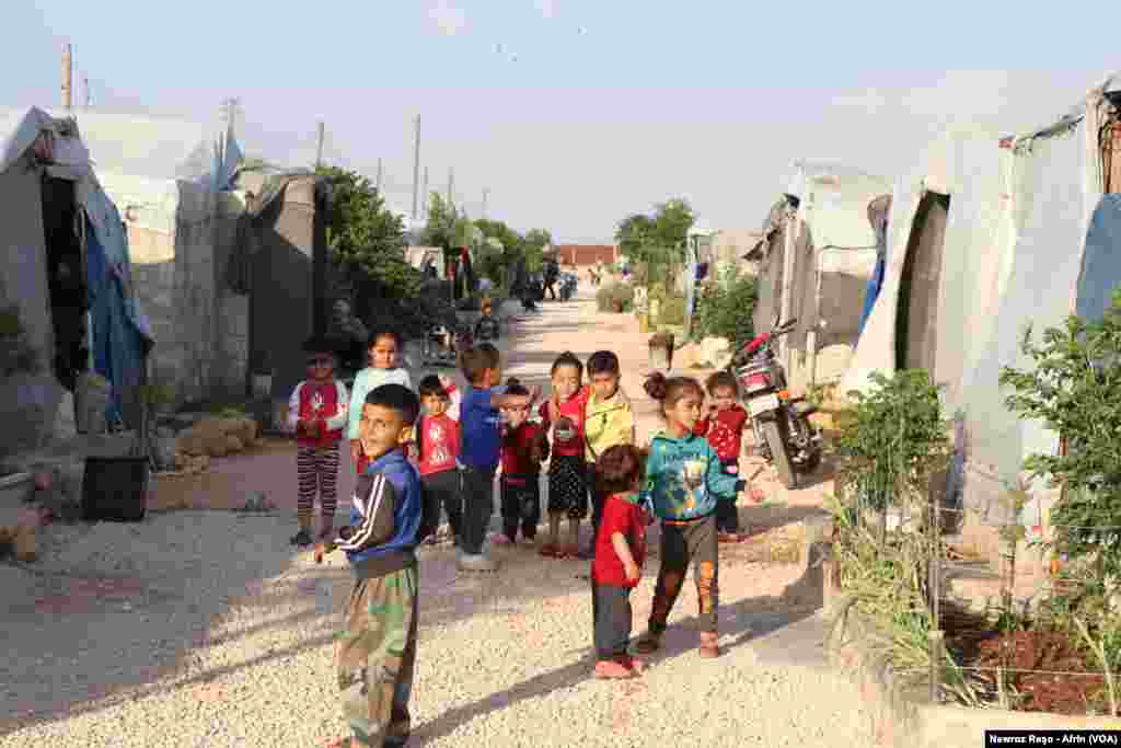 Rewşa nebaş ya Zarokên Efrînî yên li penageha Şehba dimînin