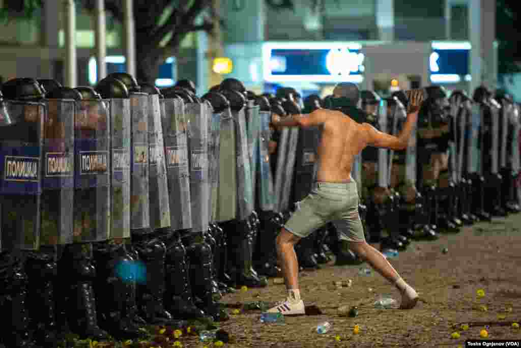 Rally in Skopje against the French proposal for EU negotiation 