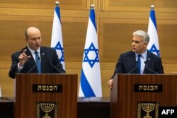 نفتالی بنت و یائیر لاپید، نخست‌وزیر و وزیر خارجه اسرائیل