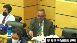 联合国人权事务委员会委员克里斯托弗·阿里夫·布尔坎（Christopher Arif Bulkan）向香港特区政府代表团提问，2022年7月7日（联合国网站截图）