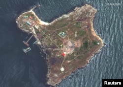 卫星照片显示乌克兰位于黑海的蛇岛。（2022年5月12日）