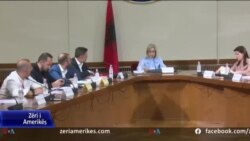 Mandati i deputetes Olta Xhaçka, dëgjesë në Kuvend me avokatin e saj