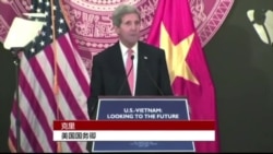 克里在越南谈及经济发展和人权担忧