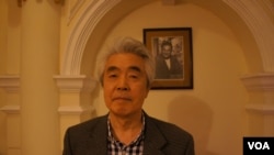 前共同社《中国观察》周刊总编辑坂井臣之助认为，日本应密切关注中国渔船这次集结尖阁诸岛的动向。(美国之音歌篮拍摄)