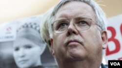 Diplomat AS kawakan dan pakar Eropa Timur John Tefft yang baru diangkat sebagai duta besar baru untuk Rusia.