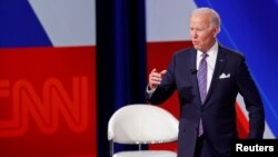 جو بایدن رییس جمهوری ایالات متحده در برنامه ای به میزبانی شبکه سی ان ان - ۲۹ مهر ۱۴۰۰ 