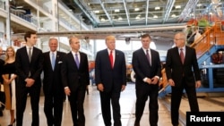 دیدار پرزیدنت ترامپ از کارخانه هواپیماسازی بوئینگ در ایالت کارولینای جنوبی