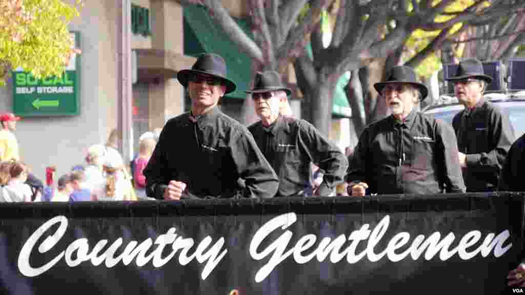 Country Gentlemen 绅士跳舞有板有眼（美国之音国符拍摄）