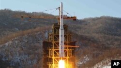 북한이 지난달 12일 발사한 '은하3호' 장거리 로켓.