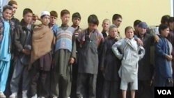 لیلا زروگی: طالبان و گروه های وابسته به آن گروه، شبکه حقانی، حزب اسلامی گلبدین حکمتیار و القاعده بیشترین خشونت ها را بر ضد اطفال افغانستان در سراسر آن کشور مرتکب می شوند.