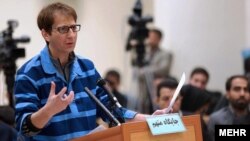 بابک زنجانی در جلسه دادگاه - آرشیو