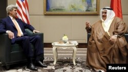 جان کری، در دیدار روز پنجشنبه با وزیر خارجه بحرین در منامه.