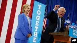Hilary Clinton et Bernie Sanders, Portsmouth, 12 juillet 2016