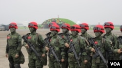 台湾陆军女子特种部队(美国之音张永泰拍摄） 