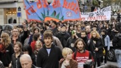 تصویر آرشیوی از اعتراض فرانسوی که به لایحه اصلاح سیستم بازنشستگی در فرانسه.