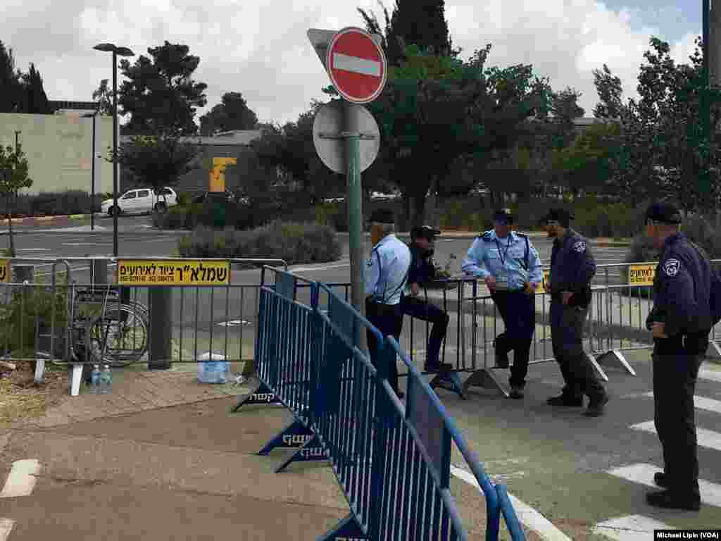 Photos from outside the Israel Museum today