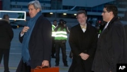 11月23日克里抵达日内瓦国际机场