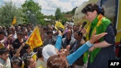 Թուրքիայի խորհրդարանի պատգամավոր Լեյլա Զանան՝ Դիարբեքիրում անցկացվող նախընտրական արշավի ժամանակ (արխիվային լուսանկար)