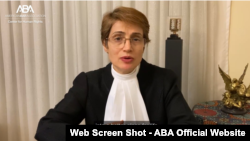 نسرین ستوده، وکیل ایرانی، جایزه النور روزولت برای پیشبرد حقوق بشر در جهان را در سال ۲۰۲۰ دریافت کرد.