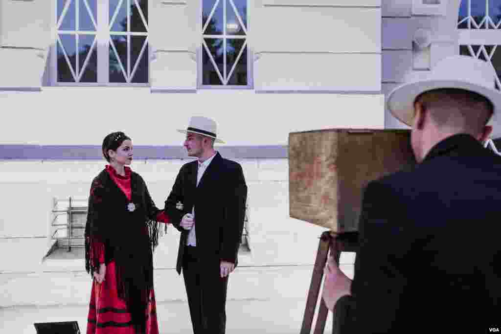 Brakja Manaki Costumes