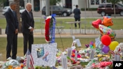 در سفر باراک اوباما به اورلاندو، جو بایدن نیز وی را همراهی کرد.