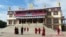 色拉佛学院（美国之音朱诺拍摄）