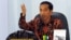 Presiden Joko Widodo (Jokowi) memastikan pasal penghinaan kepada Presiden dalam RUU KUHP masih dalam pembahasan dengan Dewan Perwakilan Rakyat (foto dok. VOA/Andylala).