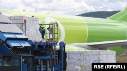 Bosnia and Herzegovina-A plane with 500,000 doses of Sinopharm vaccine from China landed at Sarajevo Airport, Sarajevo on August 6, 2021.