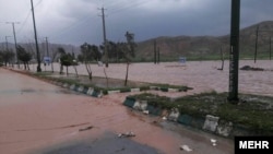 بارندگی شدید سبب بلند رفتن سطح آب و طغیان دریاها در چندین ولایت ایران شده است