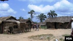 The Bakassi people live in small fishing settlements like this one. (VOA / S. Olukoya)