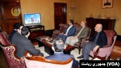 افغان ولسمشر محمد اشرف غني او نورو چارواکو هم دغه لوبه پر تلویزون ولیدله.