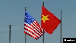 越南希望通过解除武器禁运达到美越关系全面正常化。