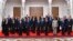 Presiden Mesir Abdel-Fattah el-Sissi (tengah) berfoto bersama kabinet Mesir yang baru yang dipimpin Perdana Menteri Mostafa Madbouly, di Istana Ittihadiya, Kairo, Mesir, Rabu, 3 Juli 2024. (Foto: Kantor Media Kepresidenan Mesir via AP)
