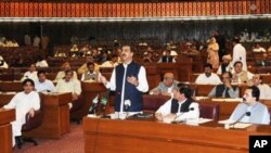 ’ ڈرون حملے رکوانے کے لیے سخت موقف اپنانے کی ضرورت‘