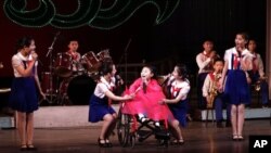 지난해 12월 평양 만경대학생소년궁전에서 '국제장애인의 날' 기념 공연이 열렸다.