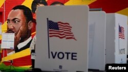 Во Мичиген се одржaa републикански и демократски претседателски прелиминарни избори, a според првичните прогнози, Бајден и Трамп имаат солидно водство