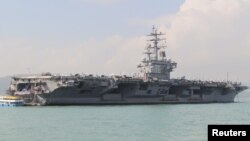 미국의 핵추진 항공모함 ‘로널드 레이건’호가 21일 홍콩에 기항했다.